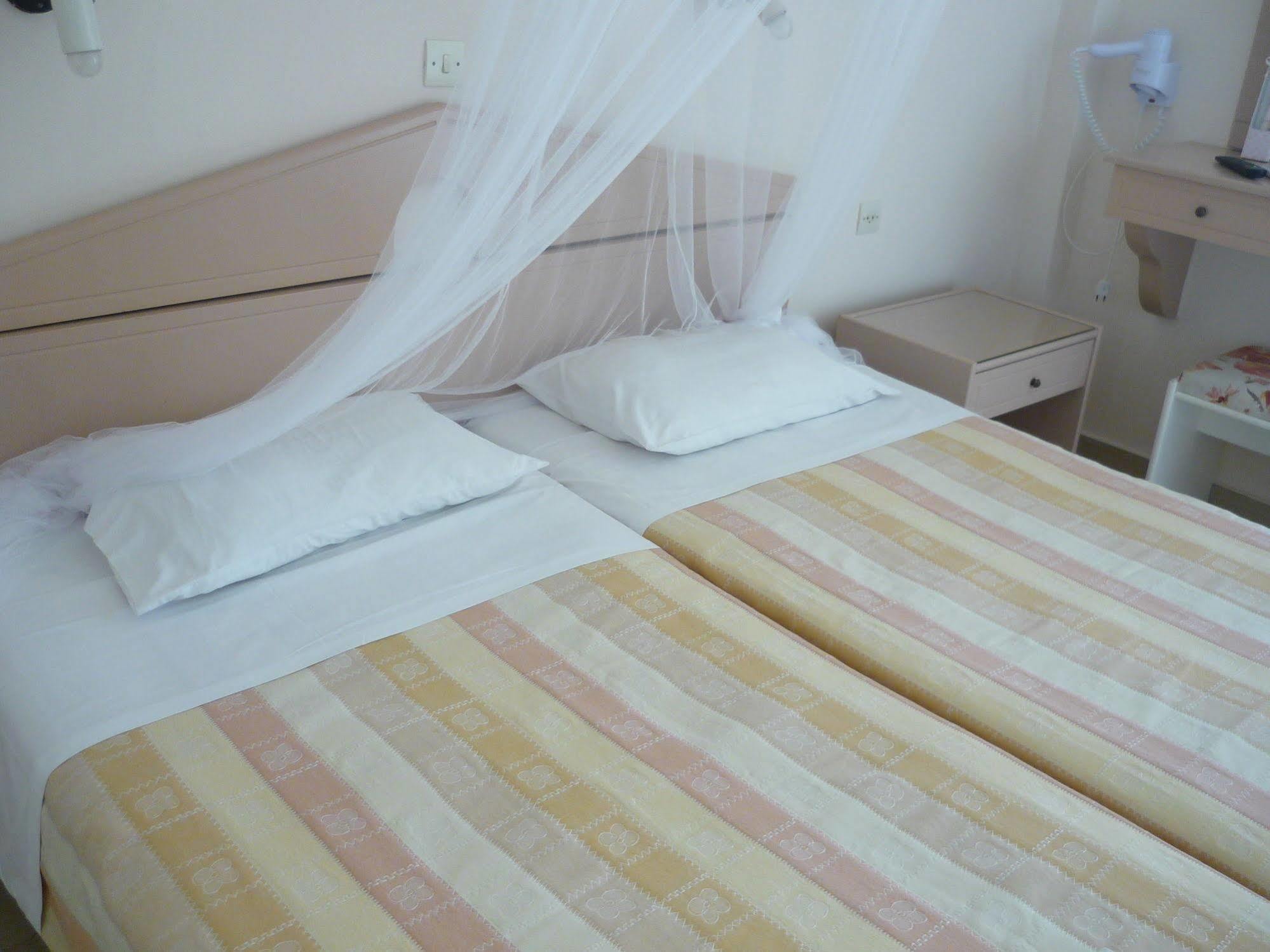 Karina Hotel Benitses  Exterior photo