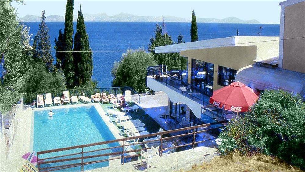 Karina Hotel Benitses  Exterior photo
